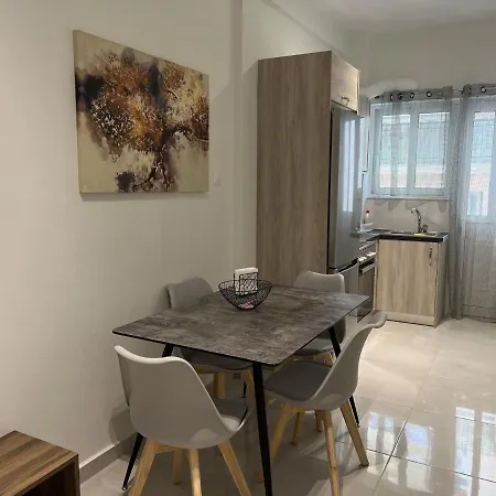 Appartamento Adelais Cozy, Renovated Near Metro